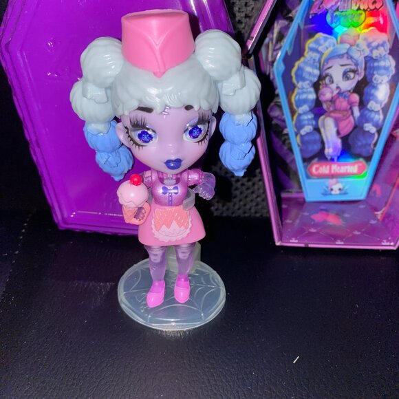 Zombaes Forever - Picture 9 of 14